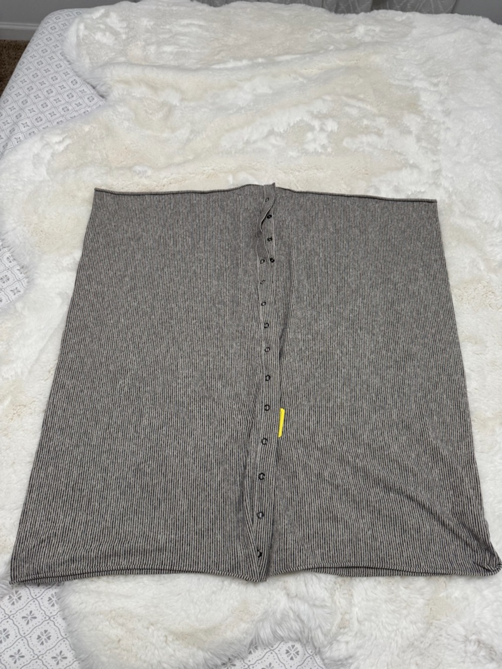 lululemon athletica Ribbed Gray Button-Front Wrap Scarf